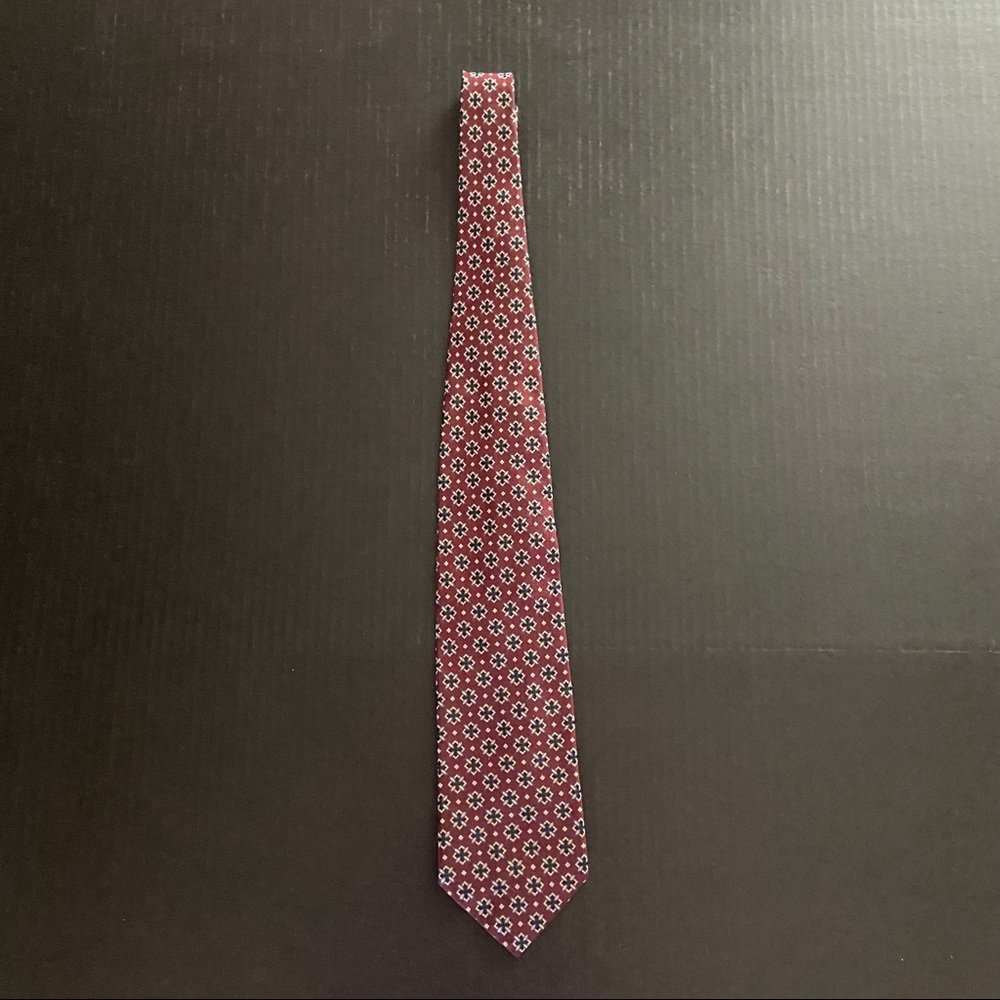 NWT XMI platinum men’s tie!!